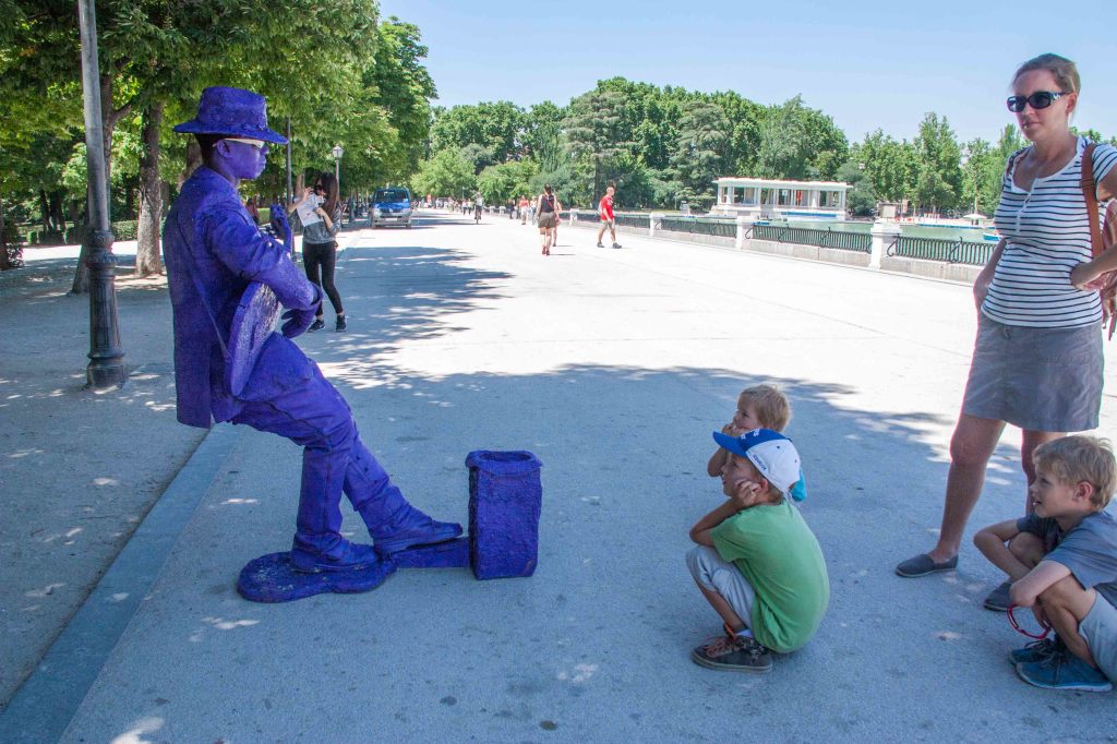 The boys are just fascinated by these human statues.  We saw some good ones in Cuba last year, too.