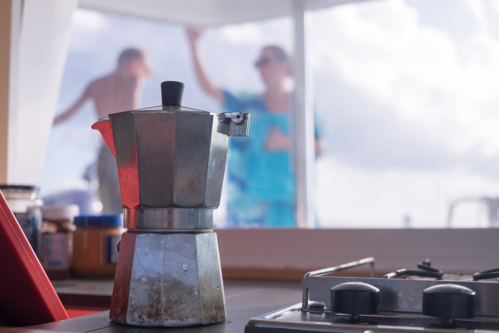 The decrepit coffee pot on the boat. Still a source of much relaxation.